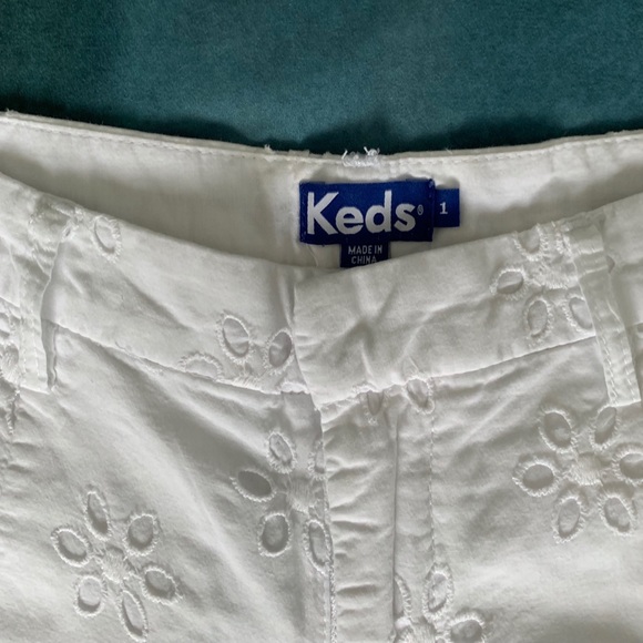 KEDS White Eyelet Cotton Shorts - Picture 2 of 4